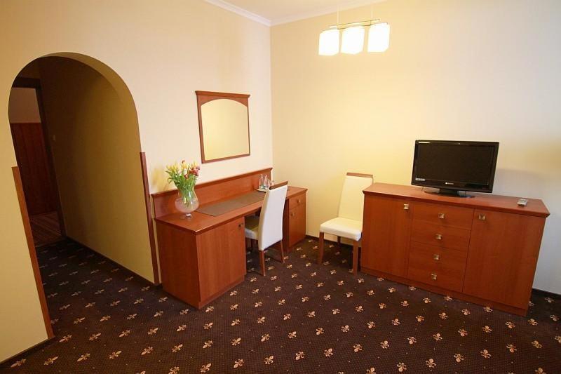 Restauracja Noclegi Ruczaj Nowy Targ Ngoại thất bức ảnh